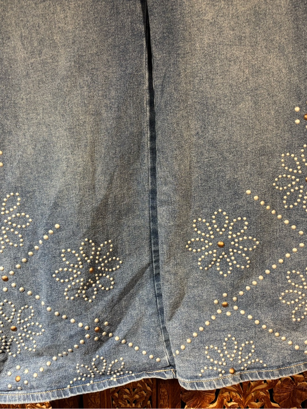C. est 1946 Women’s Light Blue Embellished High Rise Jeans